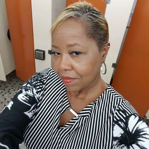 Meet your Posher, Carolyn